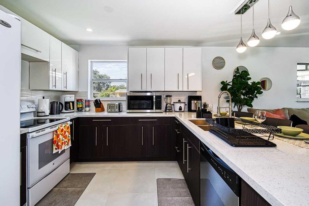 Airbnb Photographer in Hallandale Beach, Florida